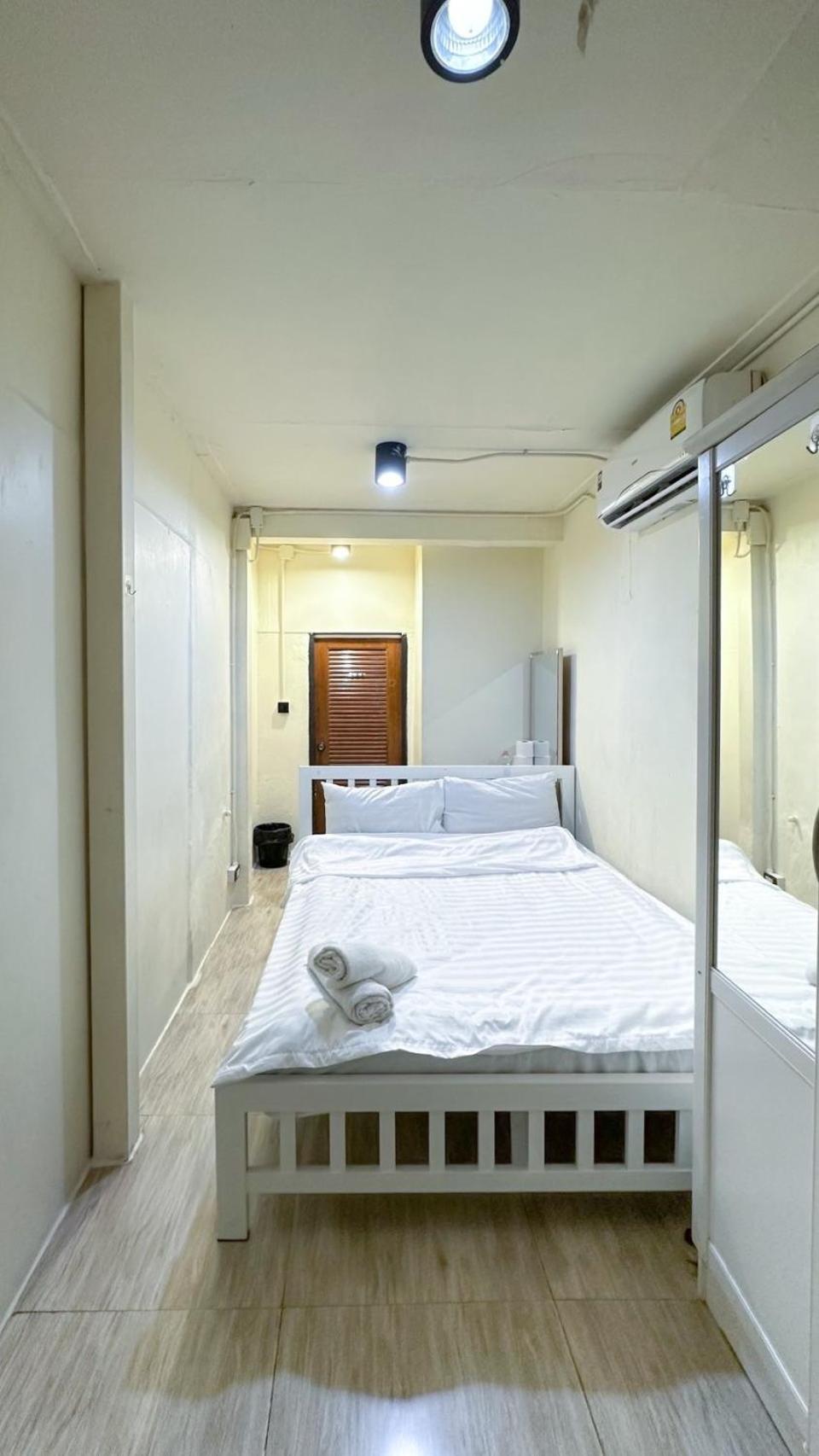 Chubbi5 Room11 Bangkok Luaran gambar